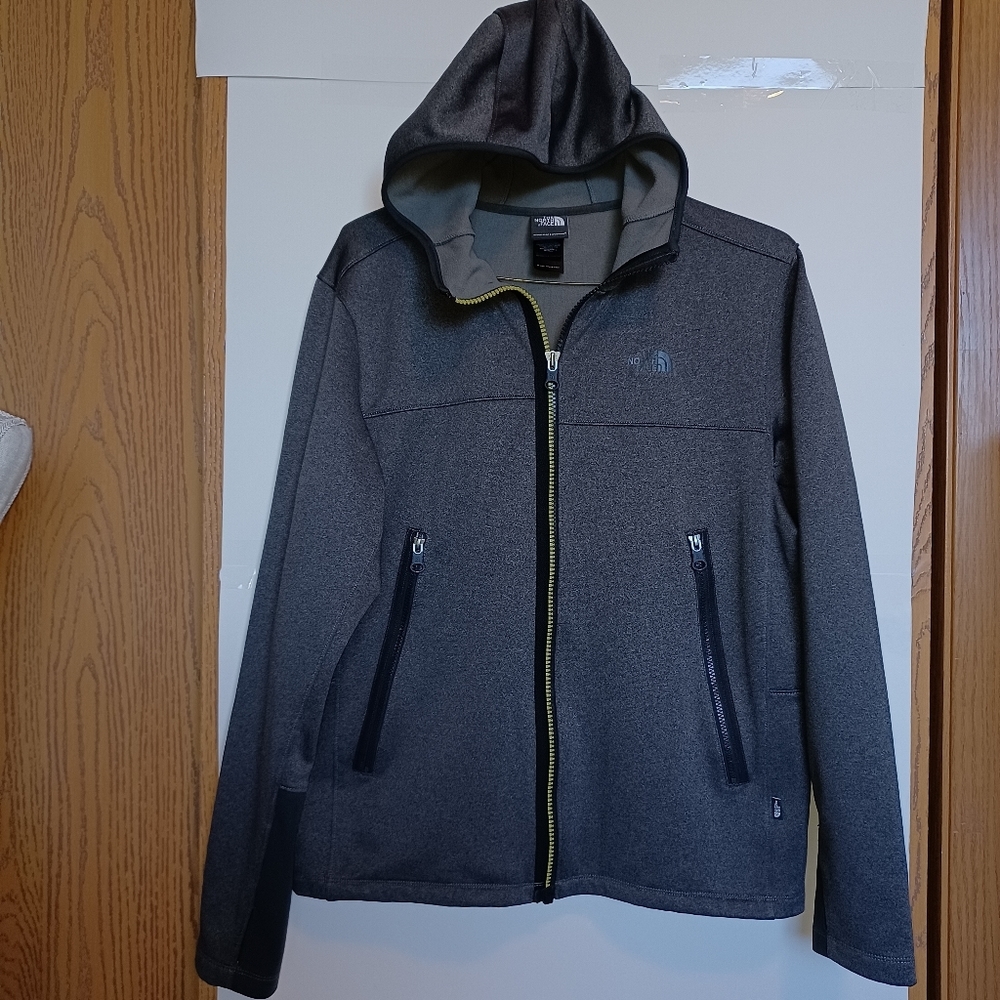 The North Face Men's Full Zip Thumb Holds Grey Full Zip Hoodie